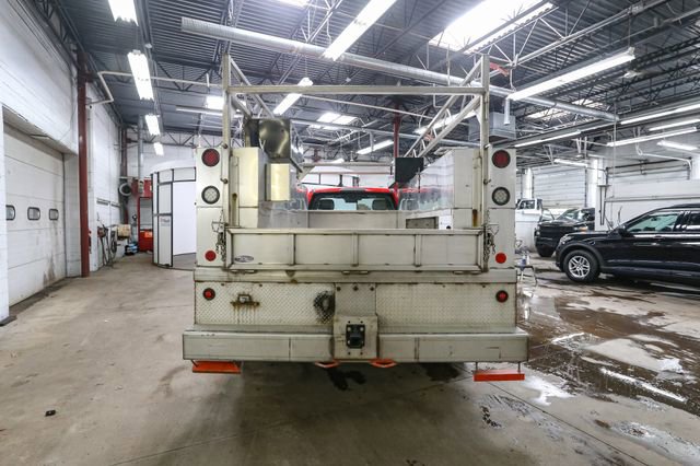 Used 2017 Ford F550 4x4 Regular Cab Super Duty image 10