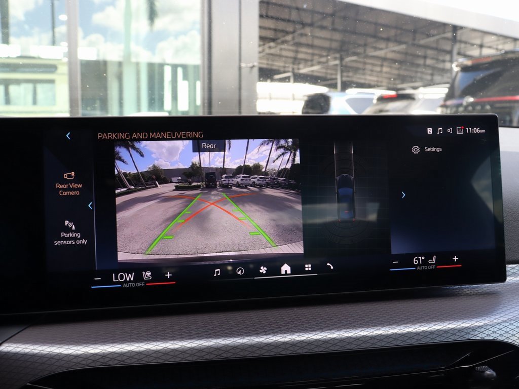 Used 2025 BMW 330i xDrive Sedan image 35