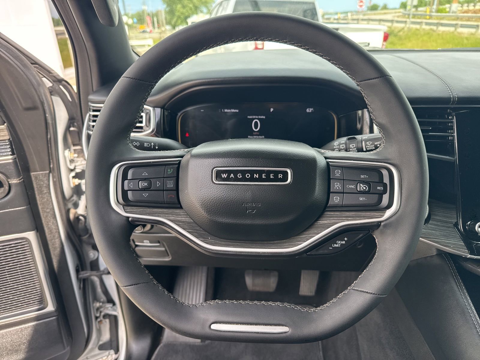 Used 2022 Jeep Wagoneer Series II w/ Premium Group I AWD/4WD image 24