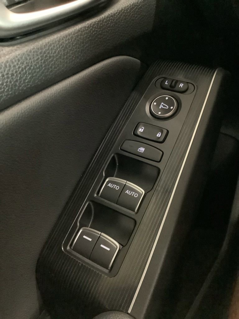Used 2023 Honda Civic Touring image 18