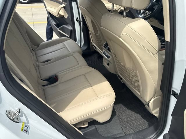 Used 2023 Audi Q5 e Premium Plus w/ Premium Plus Package AWD/4WD image 13