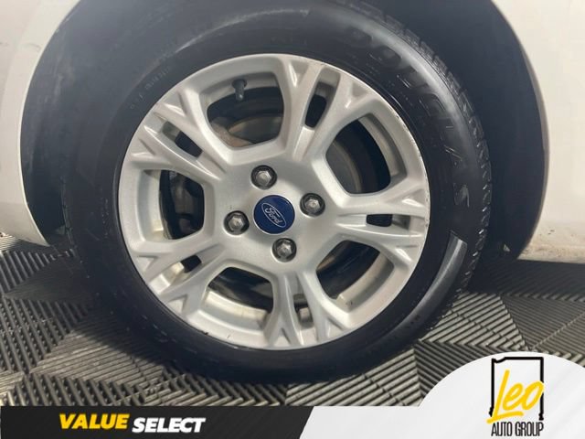 Used 2015 Ford Fiesta SE FWD image 23