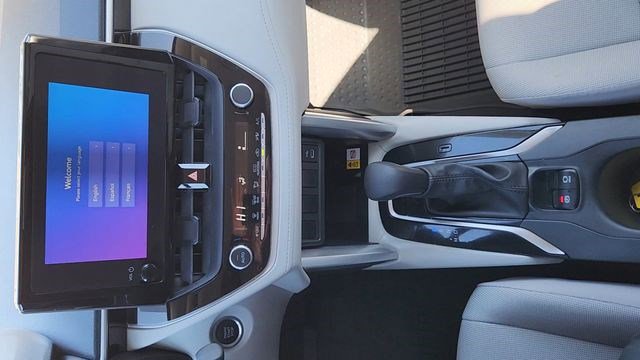 Certified 2023 Toyota Corolla Cross LE image 14