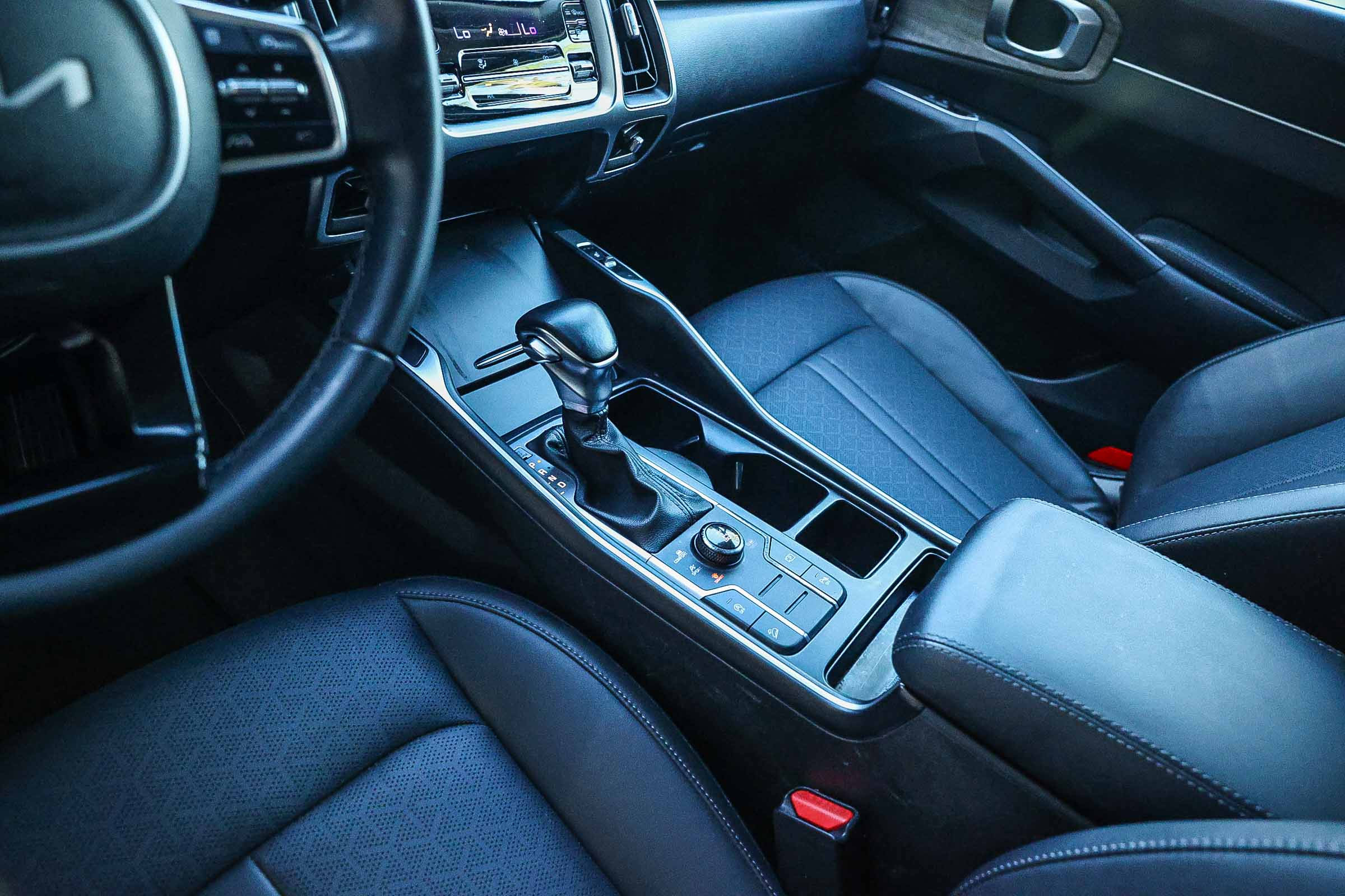 Used 2022 Kia Sorento S w/ Panoramic Sunroof Package image 26