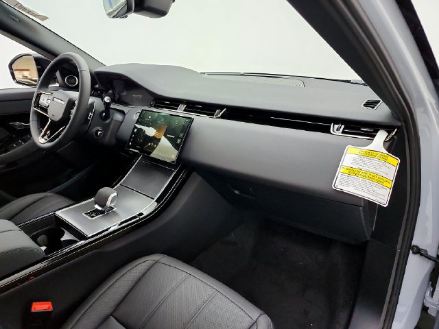 New 2026 Land Rover Range Rover Evoque S AWD/4WD image 17