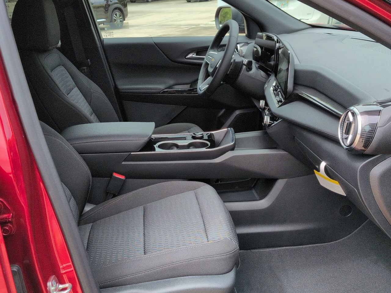 New 2026 Chevrolet Equinox LT w/ Safety and Technology Package FWD image 24