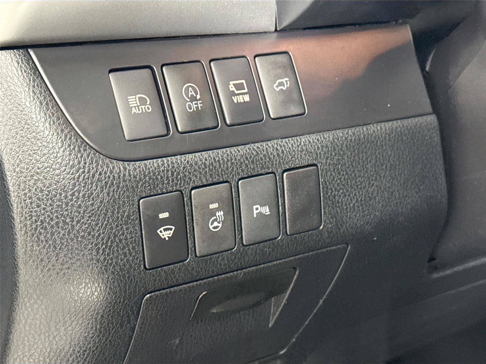 Used 2019 Toyota Highlander Limited Platinum AWD/4WD image 16