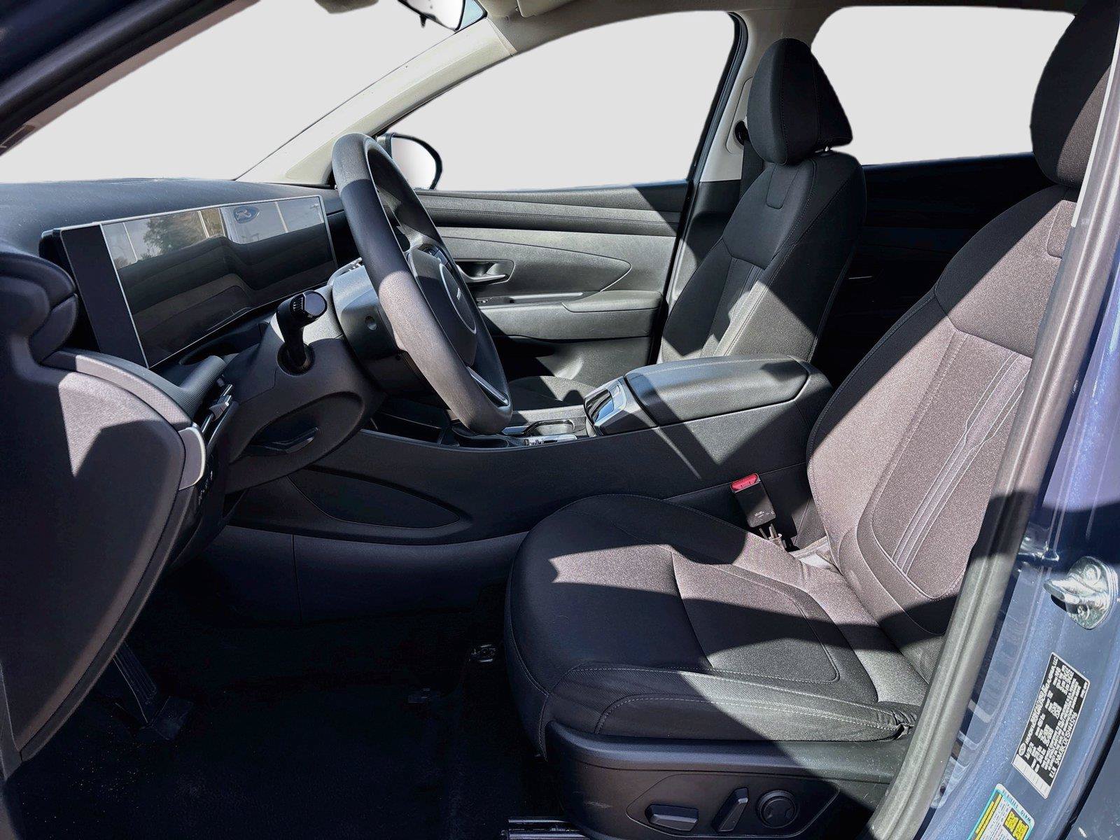 Certified 2025 Hyundai Tucson SEL AWD/4WD image 5