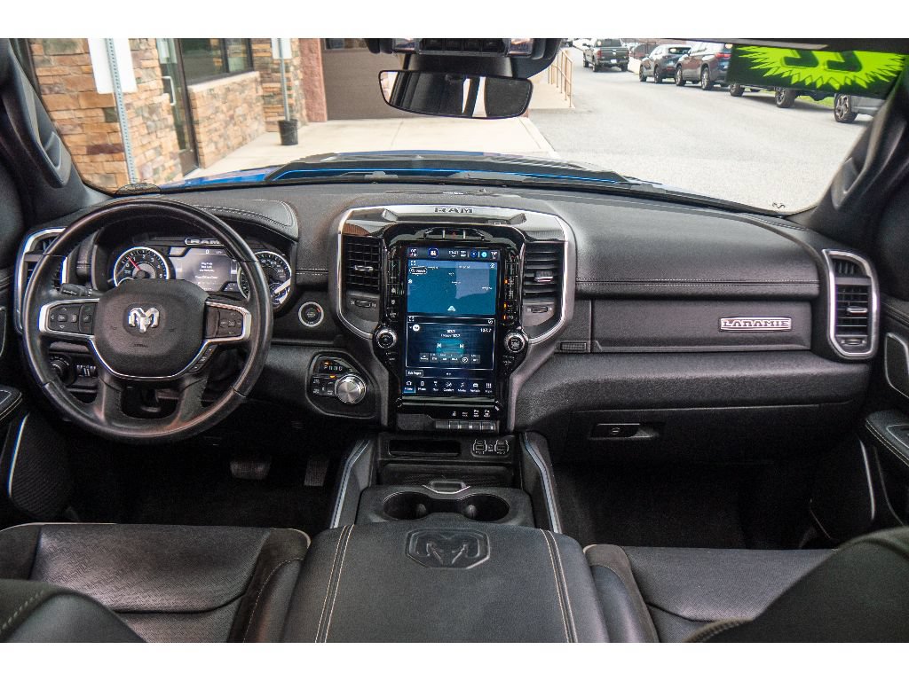 Used 2022 RAM 1500 Laramie AWD/4WD image 14