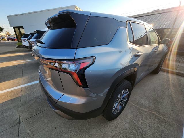 Used 2026 Chevrolet Equinox LT FWD image 4