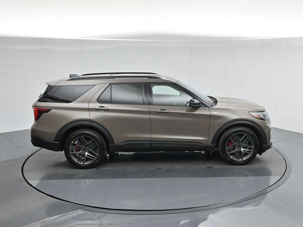 New 2026 Ford Explorer ST-Line w/ ST-Line Street Pack RWD image 44