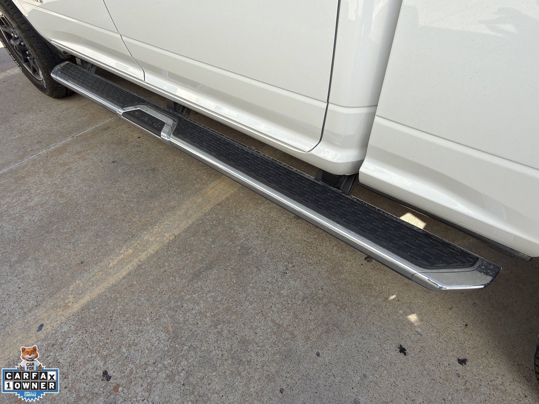 Used 2025 RAM 2500 Laramie AWD/4WD image 13