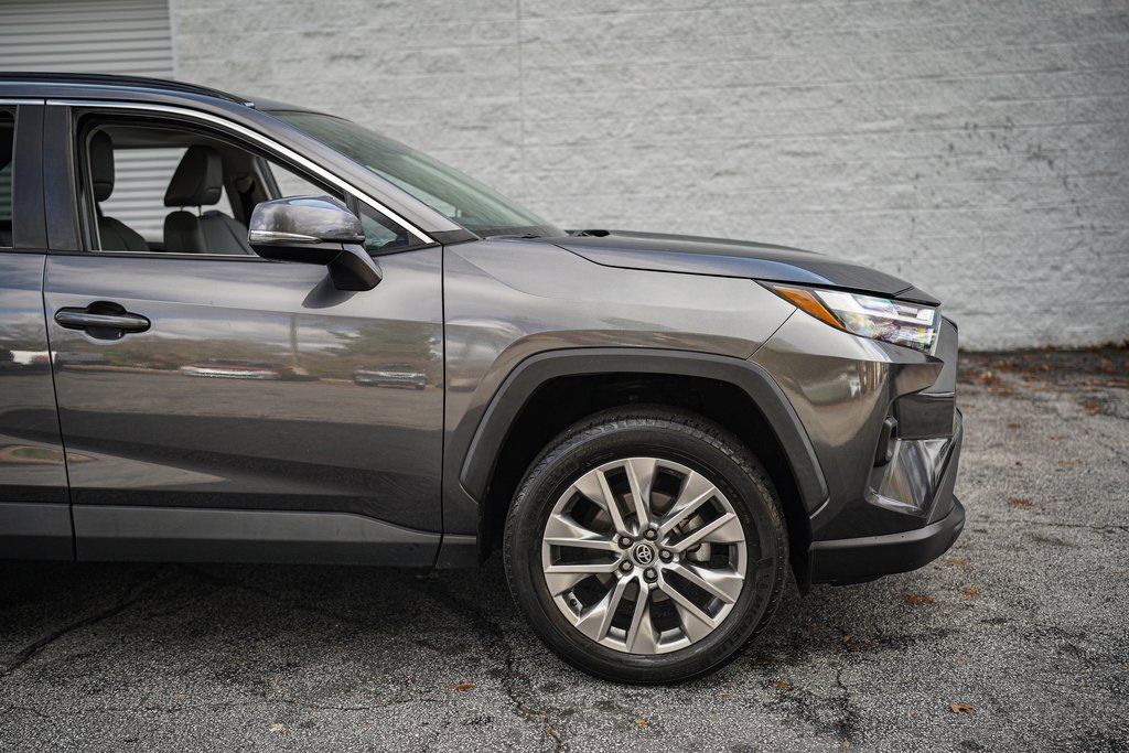 Used 2023 Toyota RAV4 XLE Premium image 16
