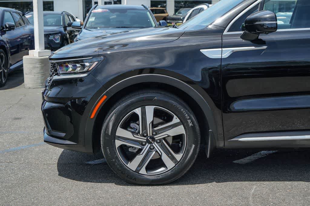 Certified 2023 Kia Sorento SX Prestige AWD/4WD image 9
