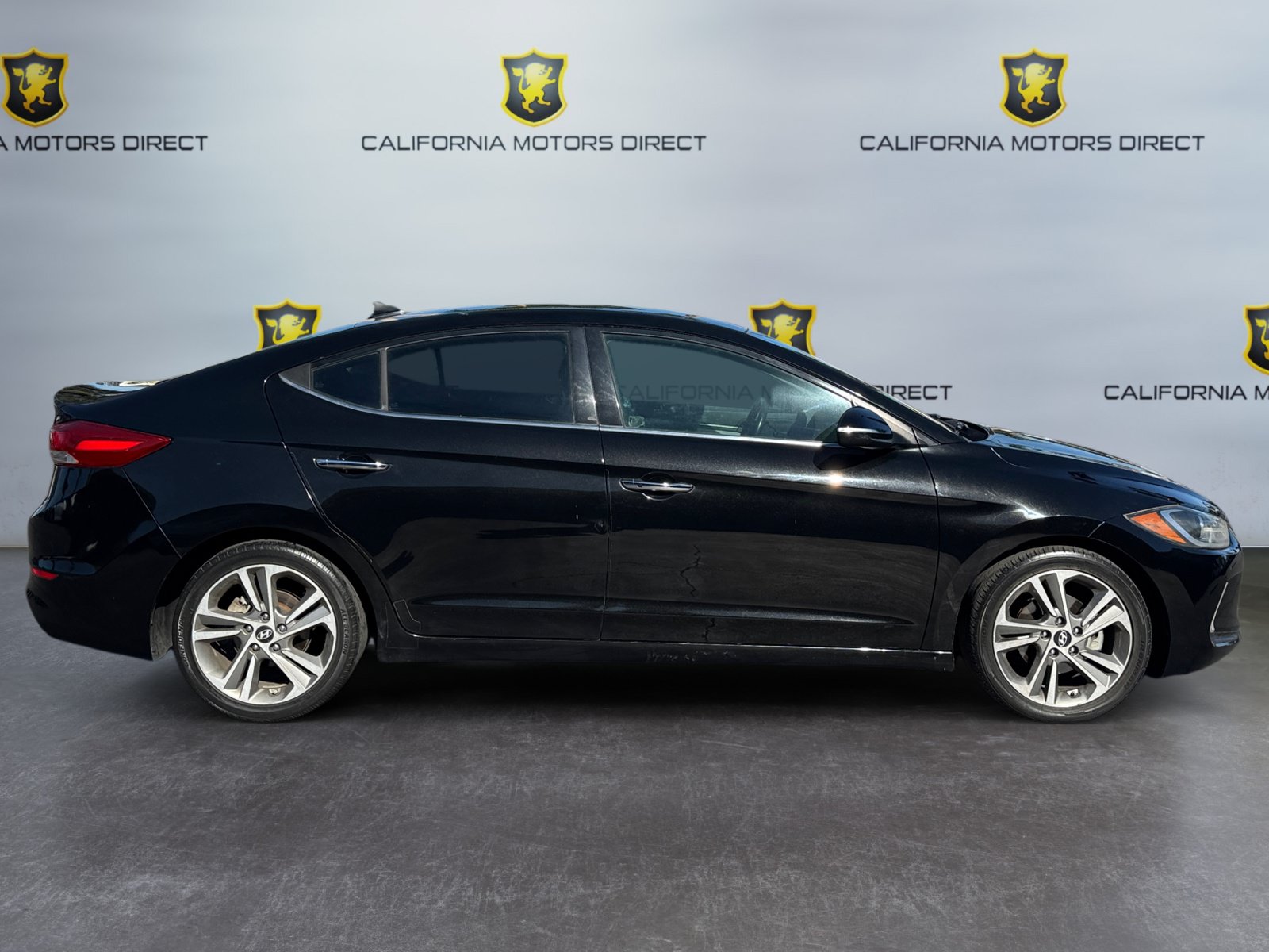 Used 2017 Hyundai Elantra Limited FWD image 6