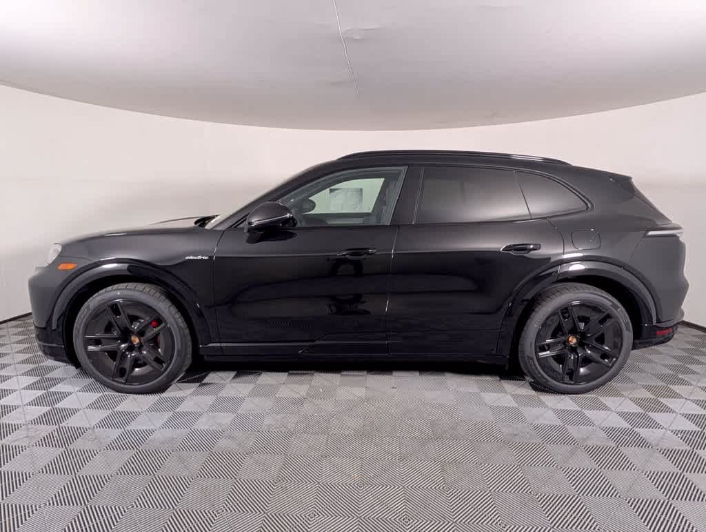 New 2026 Porsche Cayenne S AWD/4WD image 2