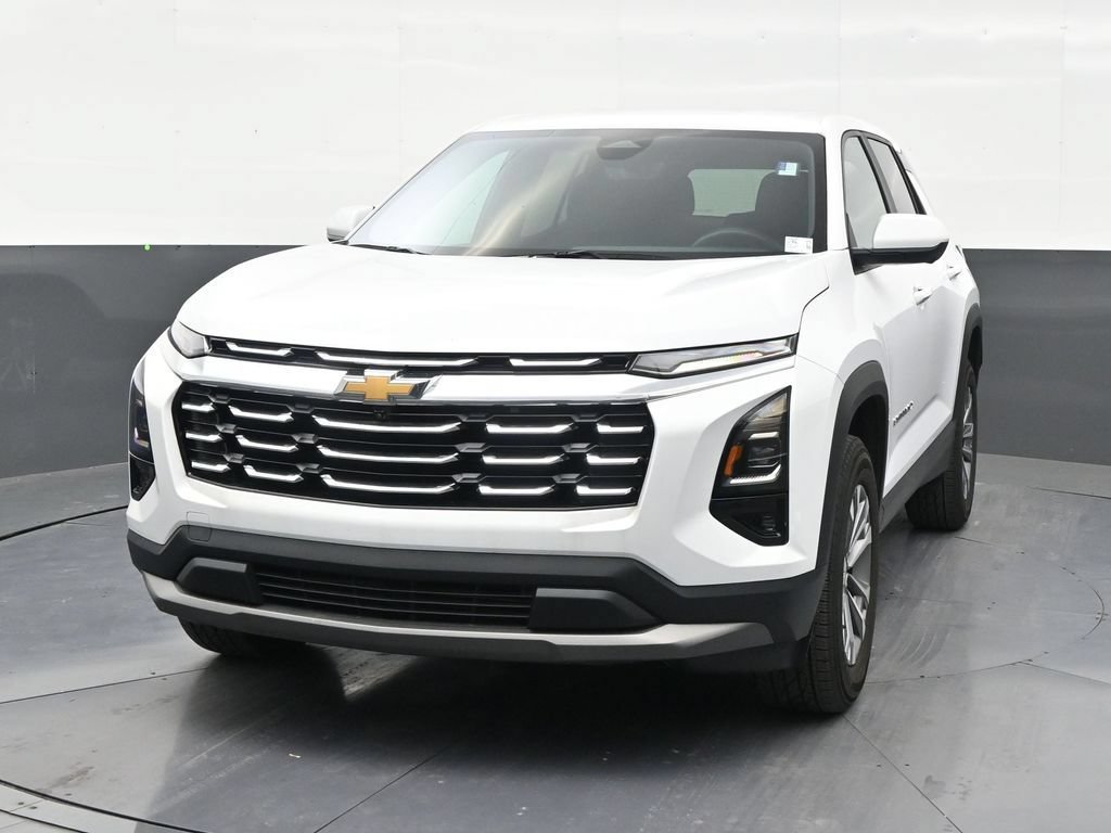 Used 2025 Chevrolet Equinox LT w/ Safety and Technology Package FWD image 8