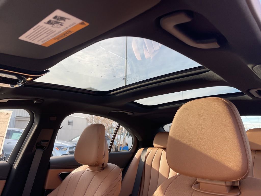 New 2026 Mercedes-Benz E 350 4MATIC Sedan image 23