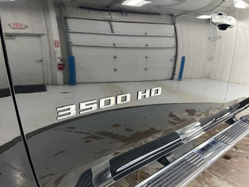 Used 2022 Chevrolet Silverado 3500 LTZ w/ Gooseneck/5TH Wheel Package image 25