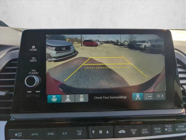 New 2026 Honda Odyssey Touring image 13