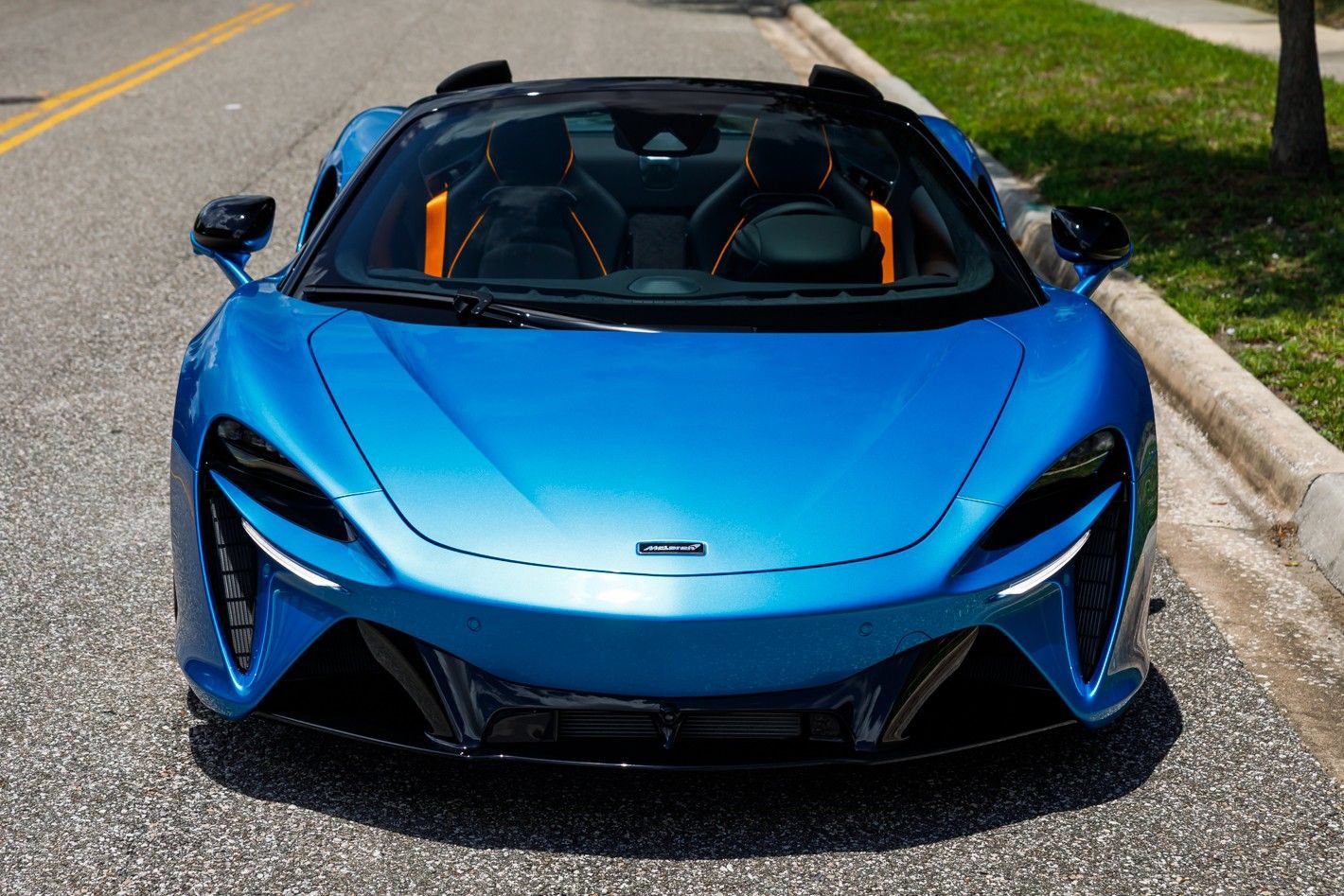 New 2026 McLaren Artura Spider RWD image 25