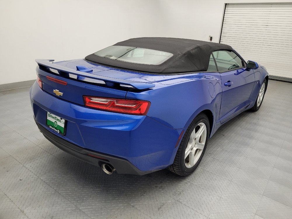 Used 2018 Chevrolet Camaro LT RWD image 9
