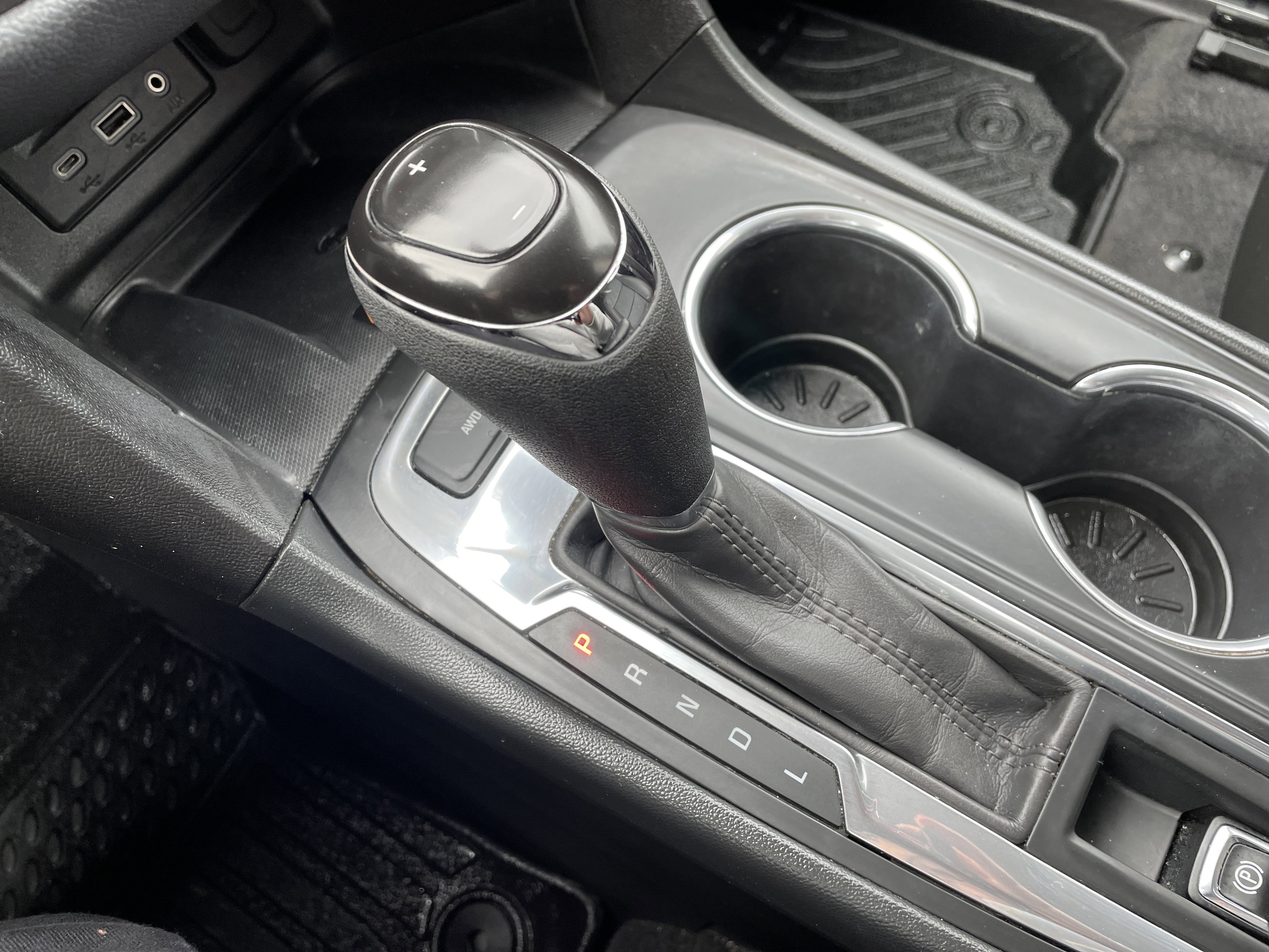 Used 2020 Chevrolet Equinox Premier image 14