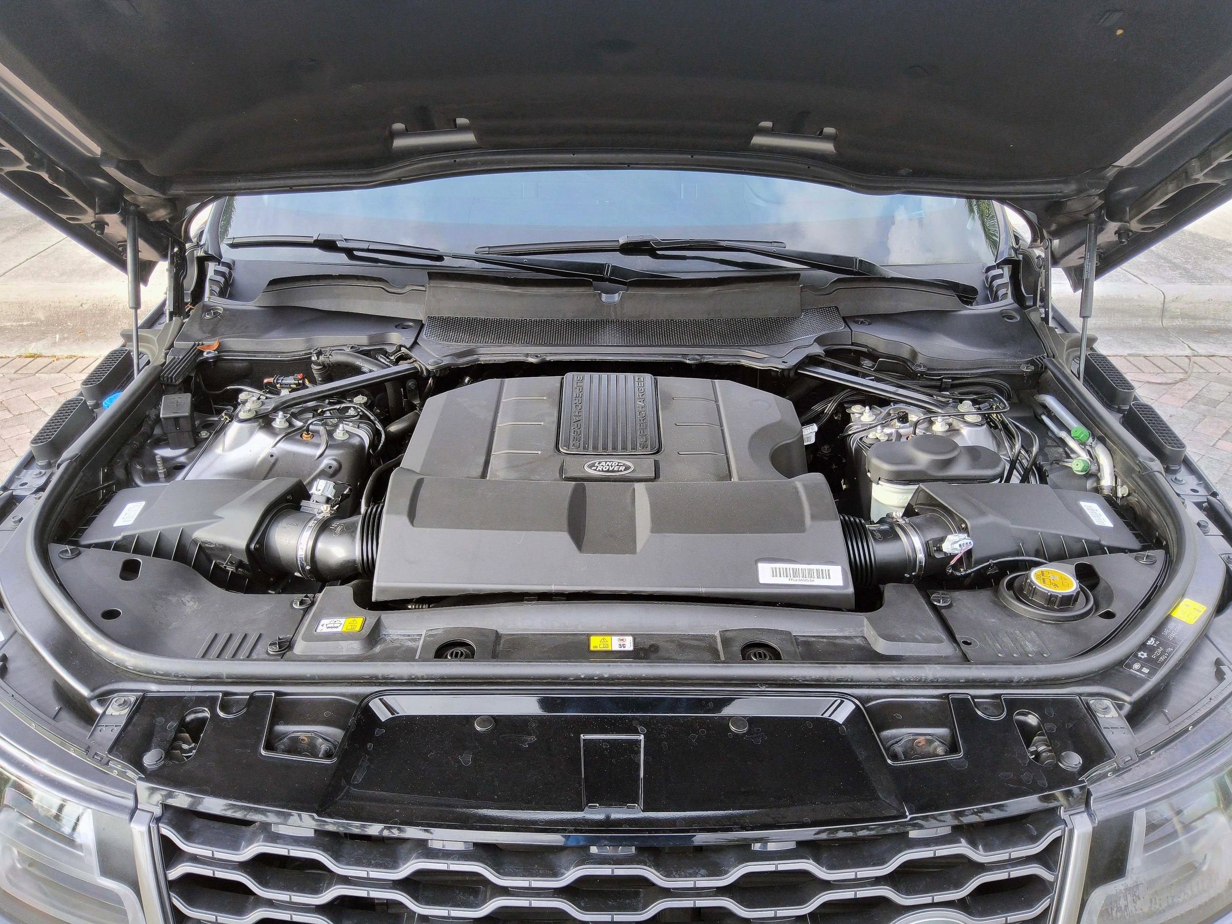 Used 2018 Land Rover Range Rover Sport Supercharged image 45