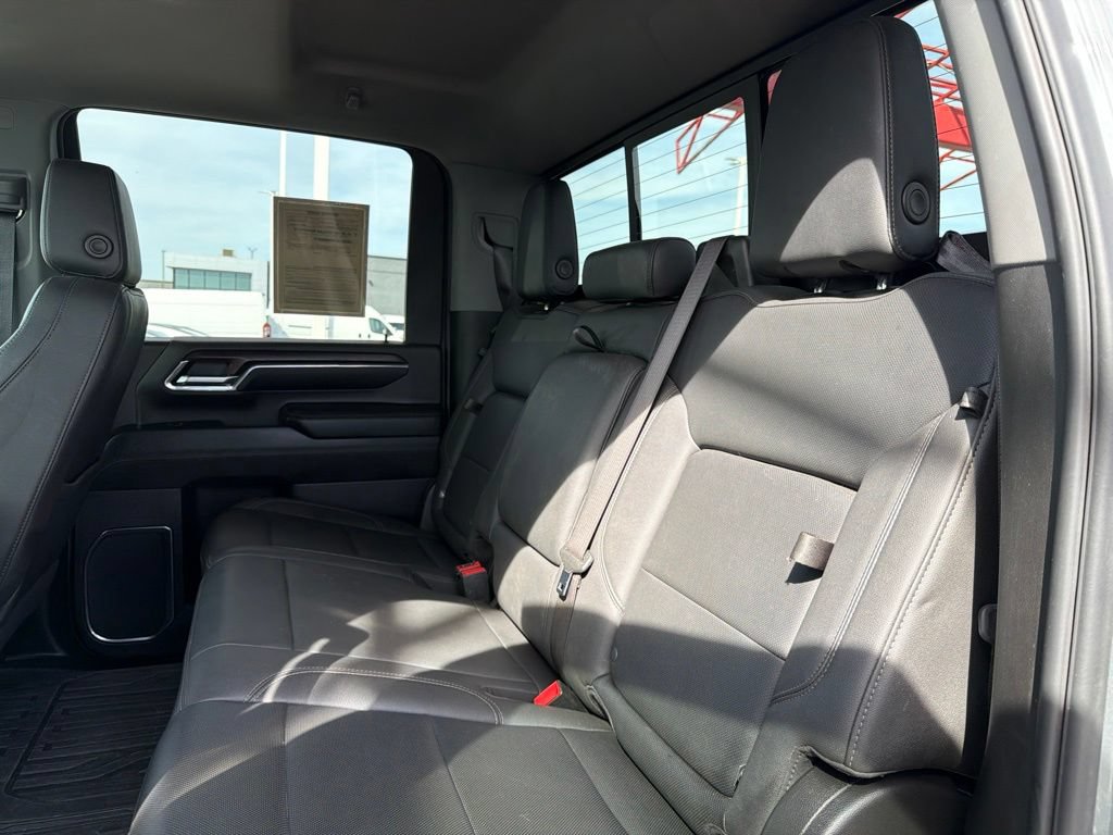 Used 2024 GMC Sierra 2500 SLT w/ SLT Premium Package AWD/4WD image 17