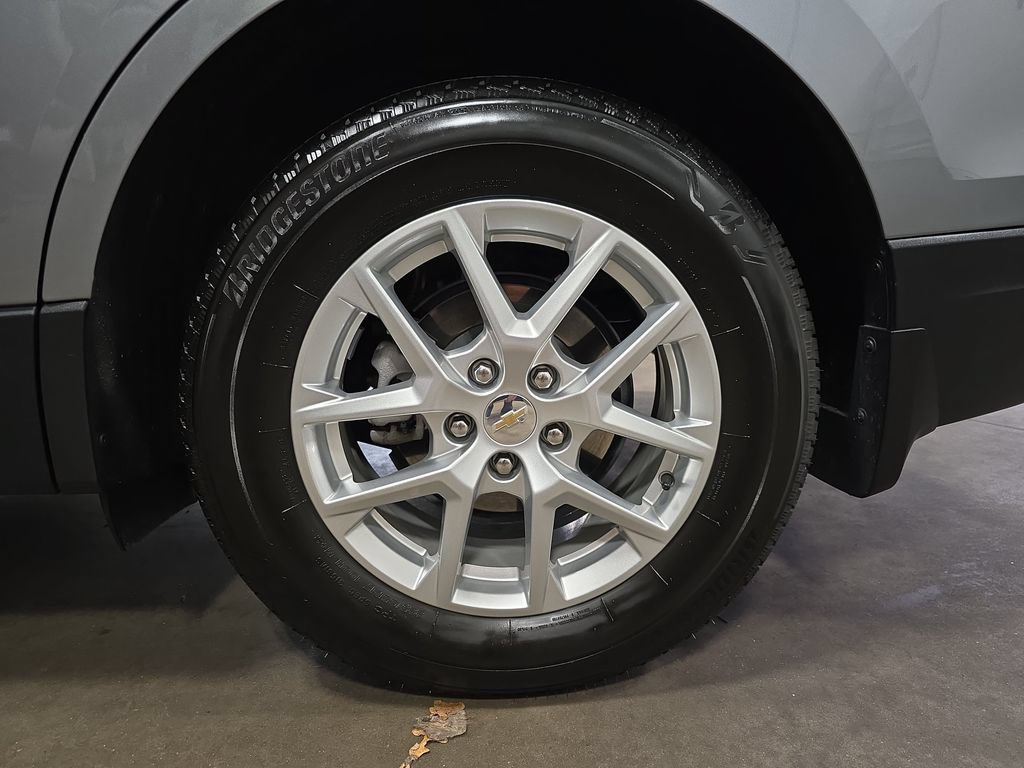 Used 2024 Chevrolet Equinox LT AWD/4WD image 33