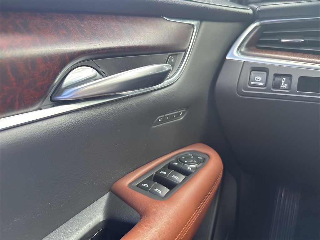 Certified 2022 Cadillac XT5 Sportv image 29