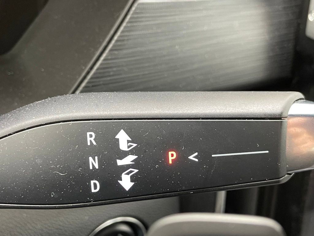 Used 2025 GMC Acadia Elevation AWD/4WD image 23