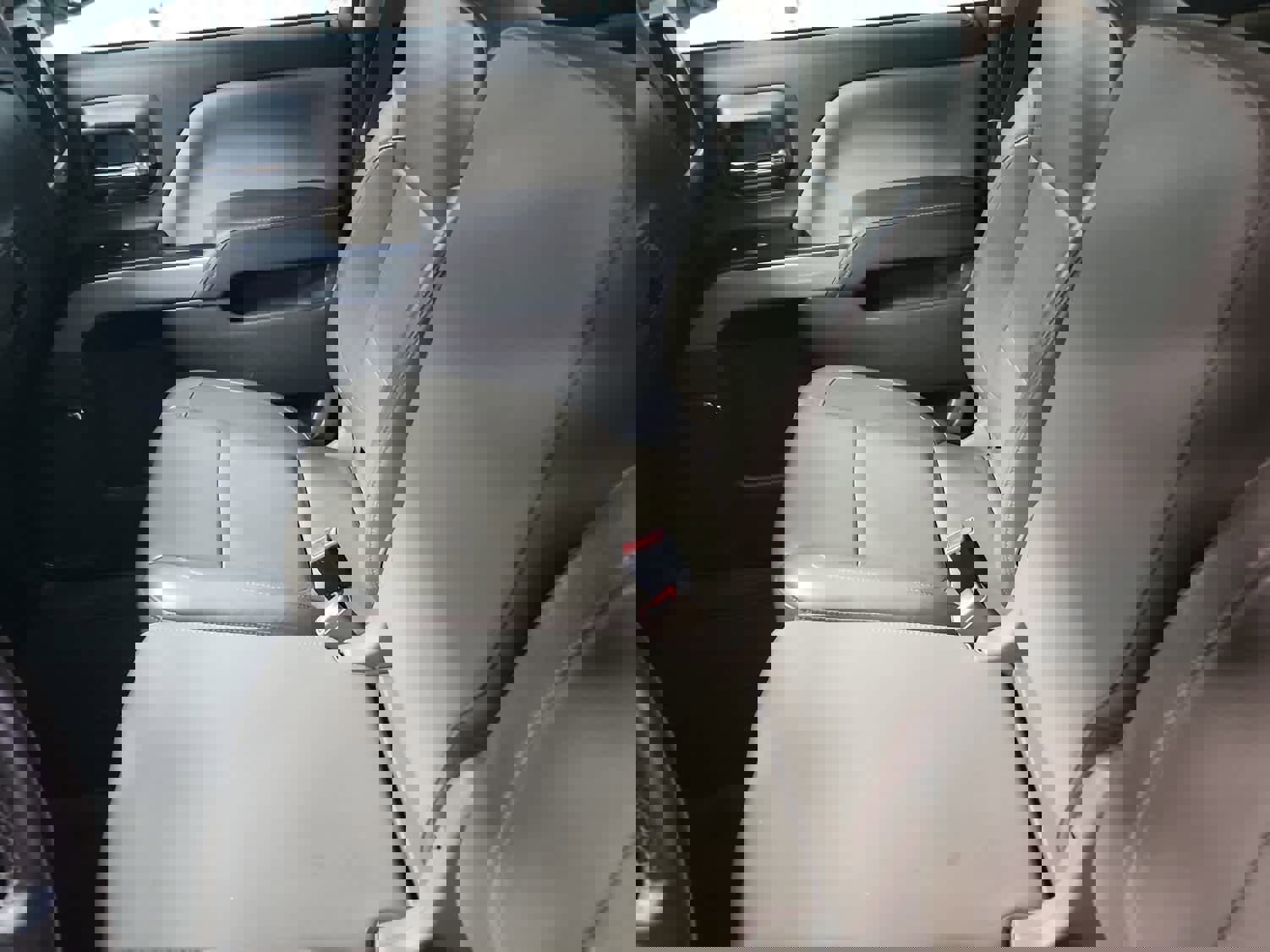 Used 2015 Chevrolet Silverado 1500 LTZ Z71 w/ Custom Sport Edition image 27