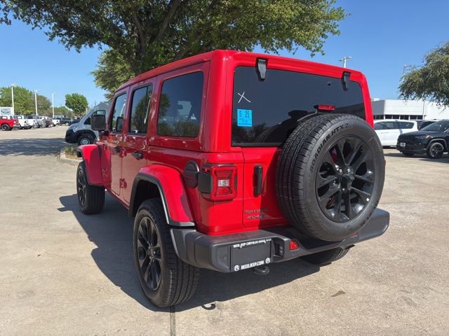 Used 2025 Jeep Wrangler Unlimited Sahara w/ Safety Group image 7