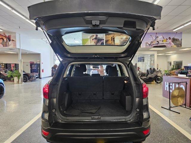 Used 2019 Ford Escape S image 39