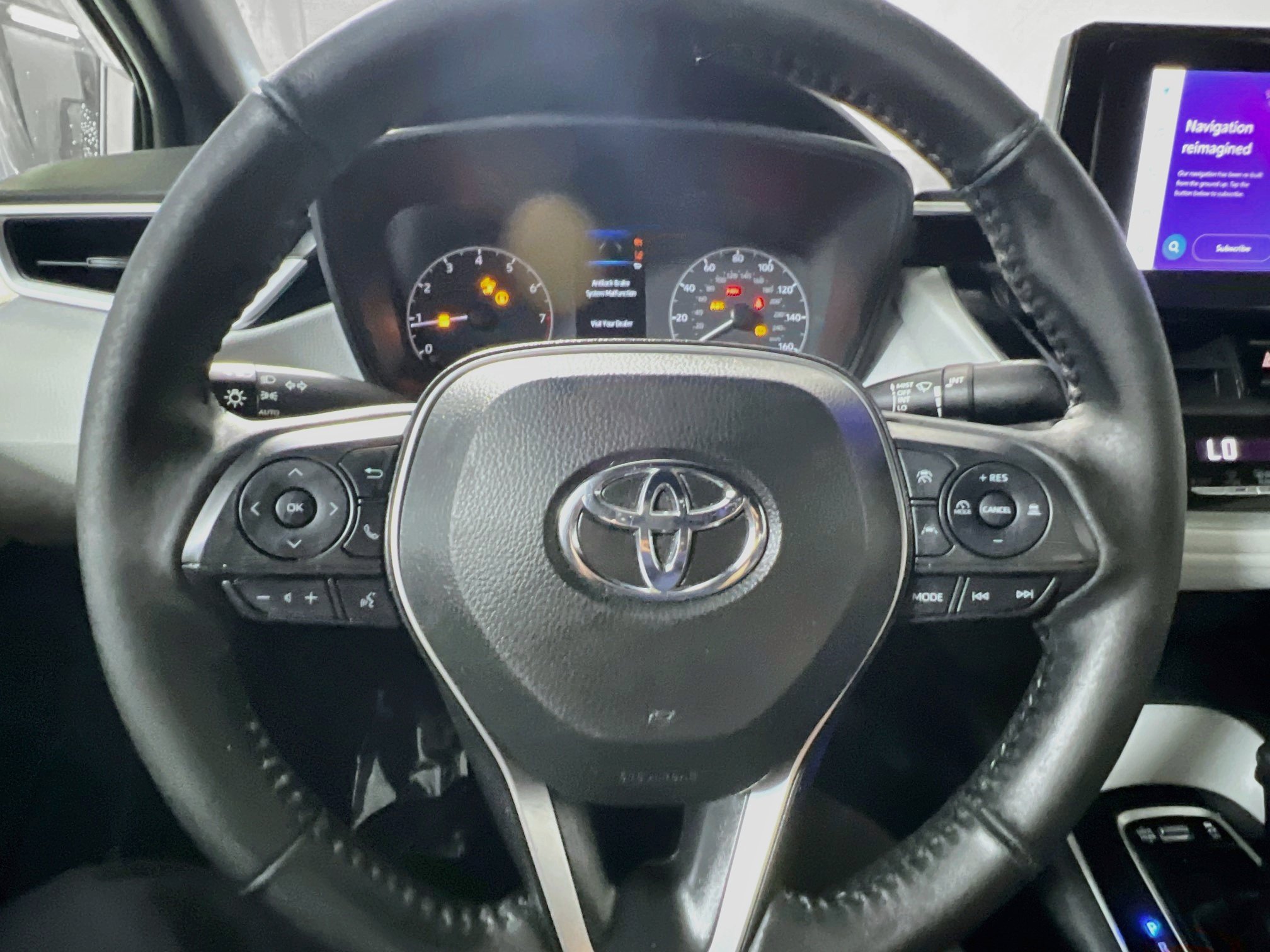 Used 2023 Toyota Corolla SE w/ Carpet Mat Package (TMS) FWD image 18