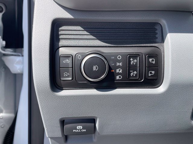 New 2026 Ford F250 XLT w/ XLT Premium Package AWD/4WD image 17