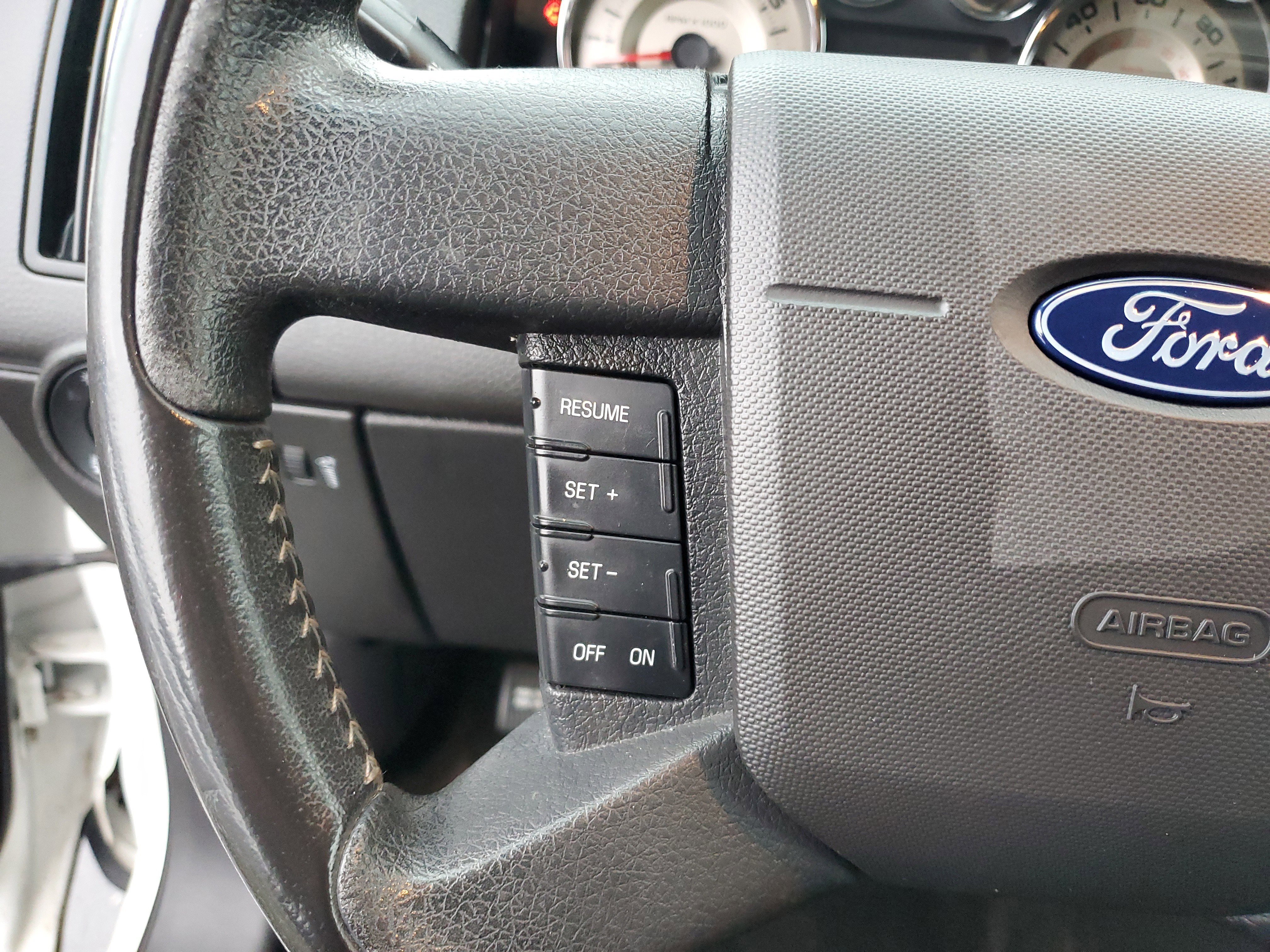 Used 2009 Ford Edge SEL image 23