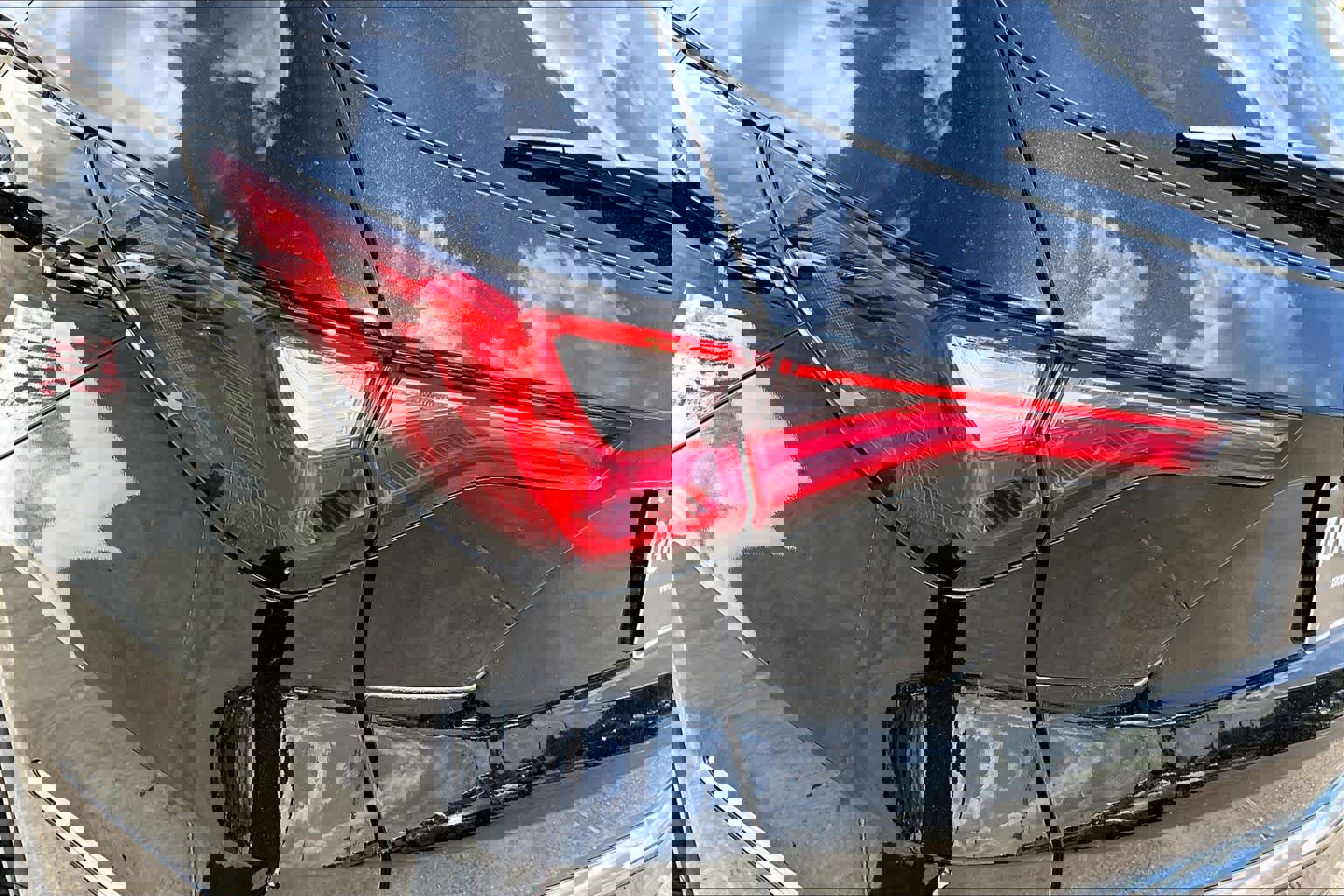 Used 2023 Acura MDX SH-AWD w/ Technology Package image 27