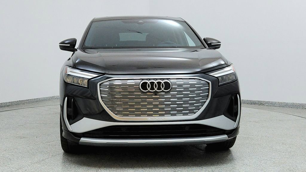 Used 2024 Audi Q4 e-tron Premium w/ Convenience Package image 8