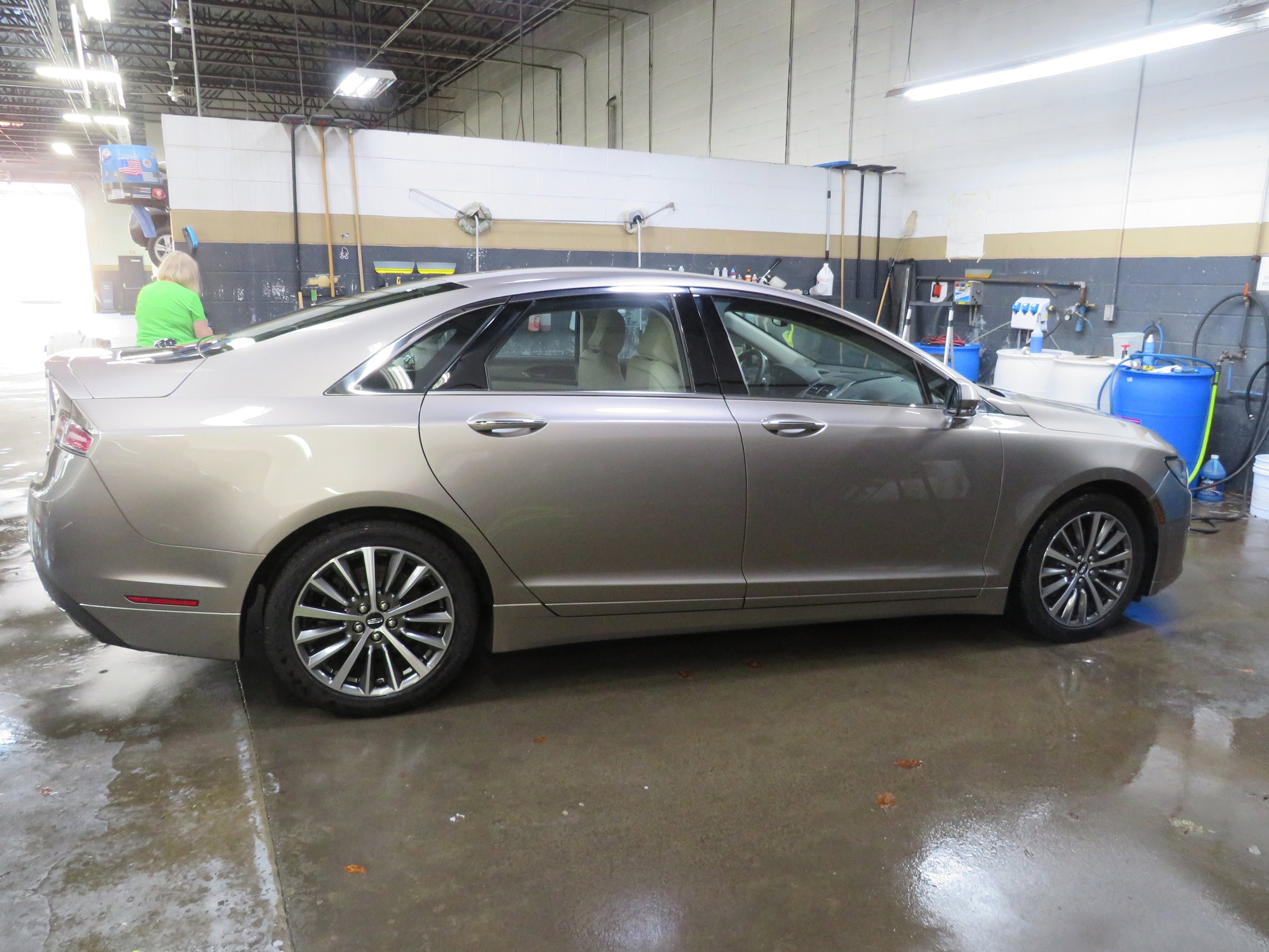 Used 2020 Lincoln MKZ w/ Convenience Package FWD image 6