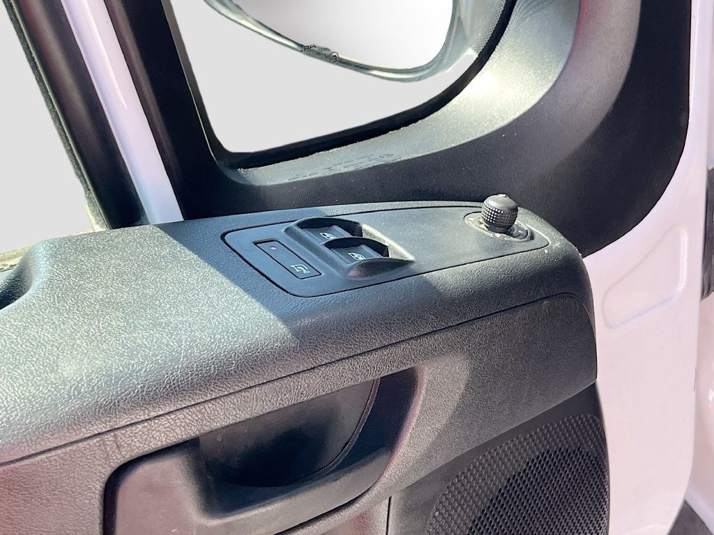 Used 2023 RAM ProMaster 3500 w/ Safety Group FWD image 17