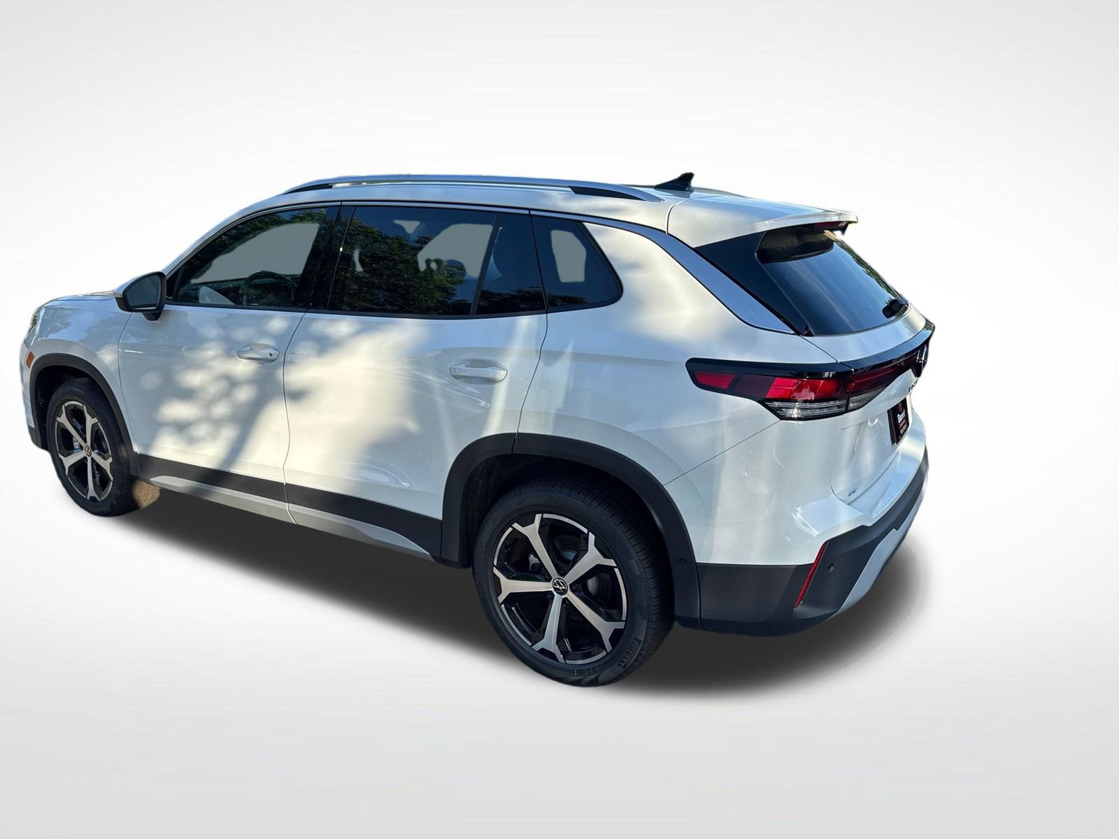 Certified 2026 Volkswagen Tiguan SE AWD/4WD image 3