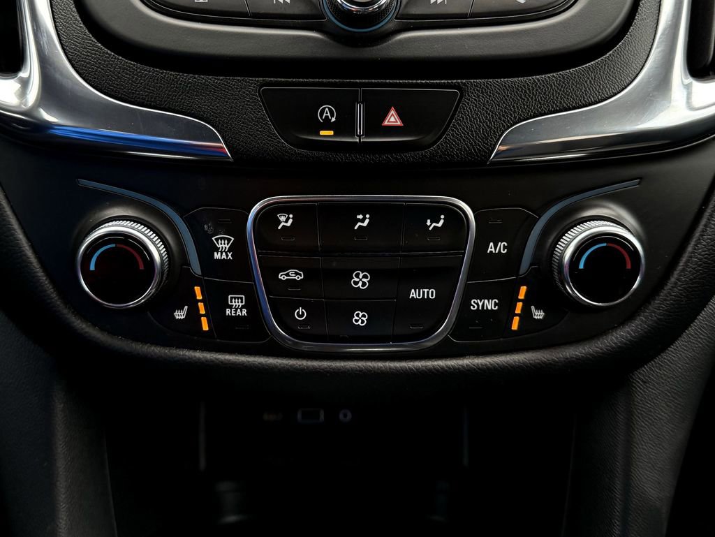 Used 2023 Chevrolet Equinox LT image 19