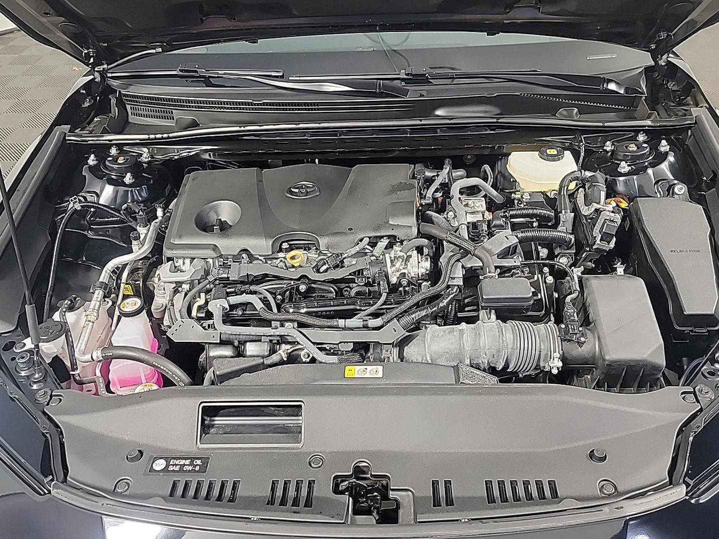 Used 2025 Toyota Camry SE FWD image 13