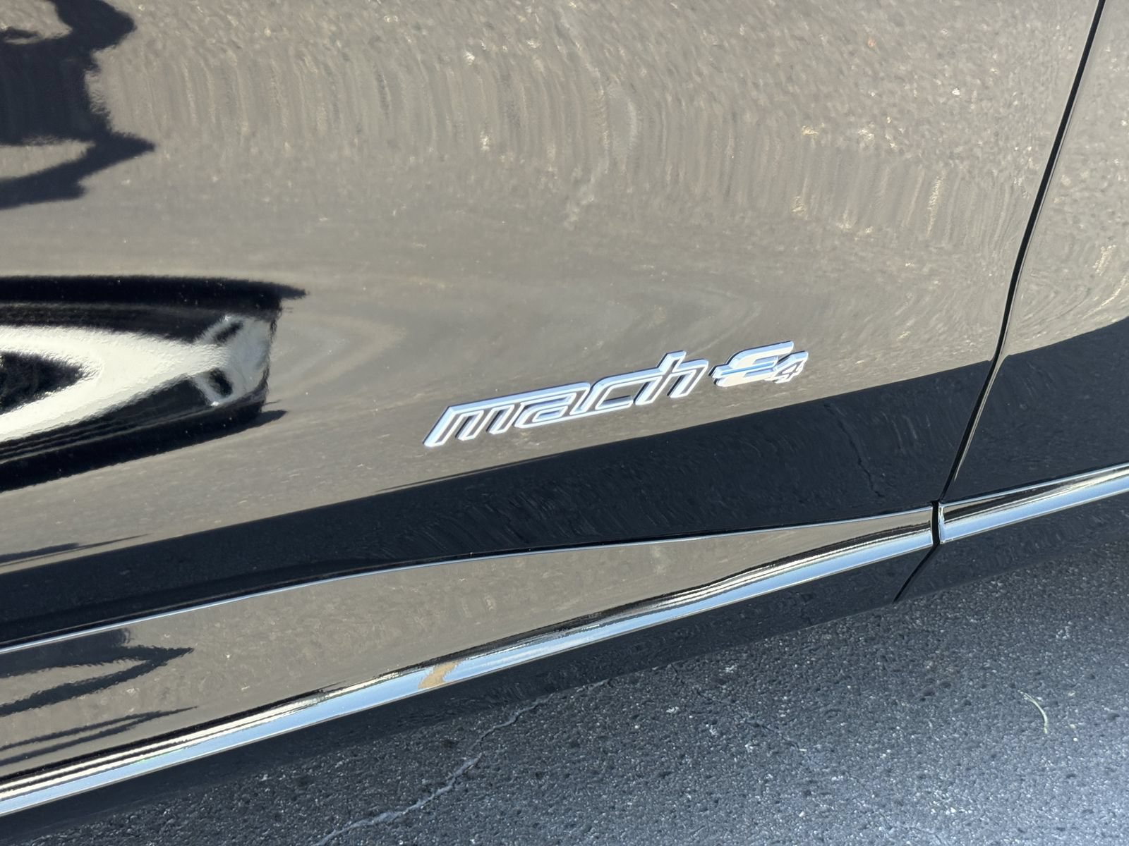 Certified 2025 Ford Mustang Mach-E Premium w/ Sport Appearance Package AWD/4WD image 11