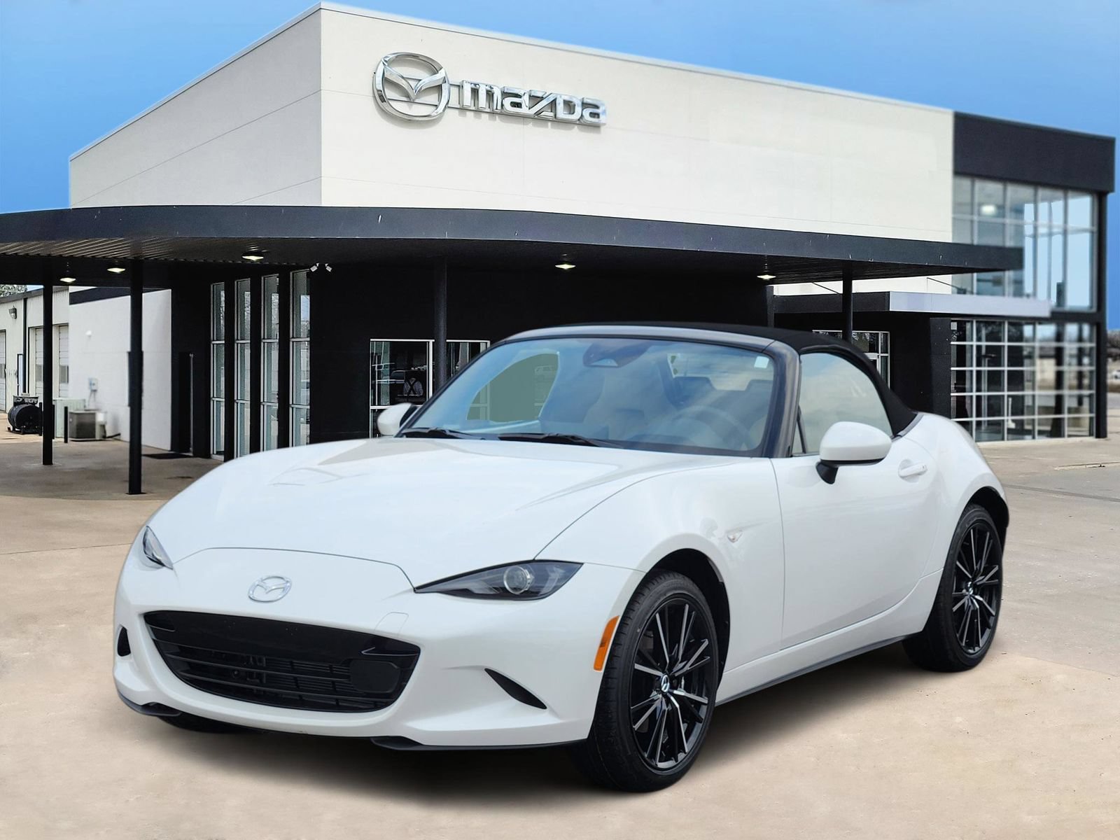 New 2026 MAZDA MX-5 Miata Grand Touring RWD image 2