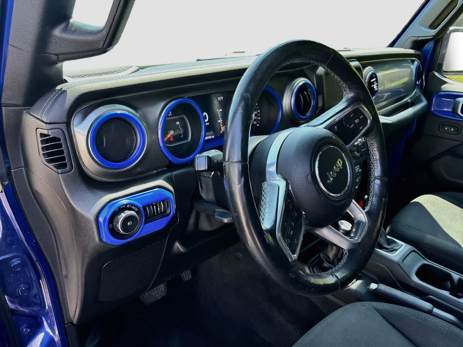 Used 2019 Jeep Wrangler Unlimited Sahara AWD/4WD image 9