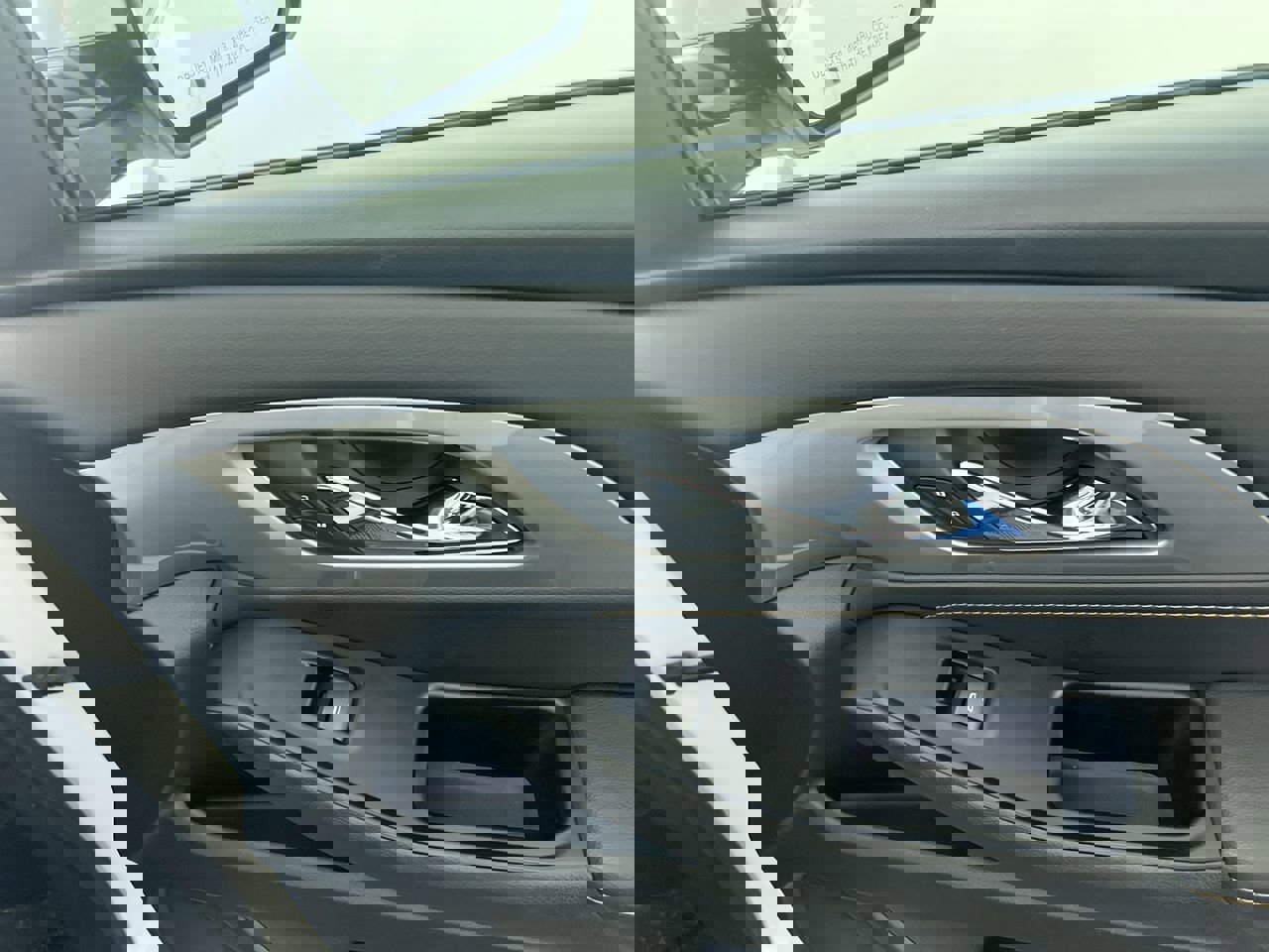 Used 2019 Chevrolet Traverse LT w/ LPO, Floor Liner Package image 34