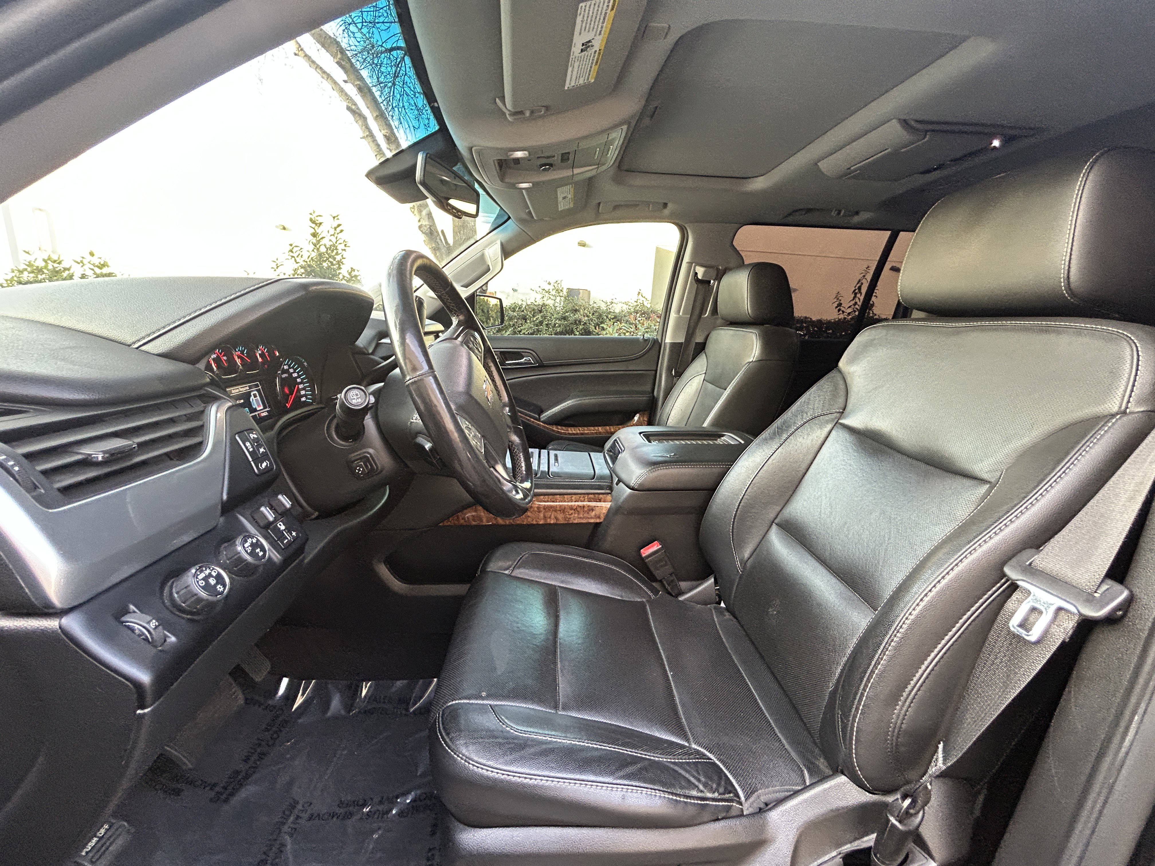 Used 2019 Chevrolet Suburban Premier image 20